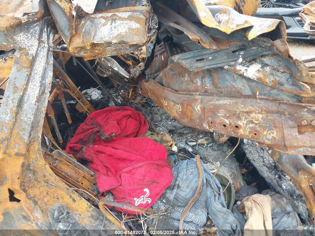 KMHGN4JE3FU081168 2015 HYUNDAI GENESIS photo no. 8