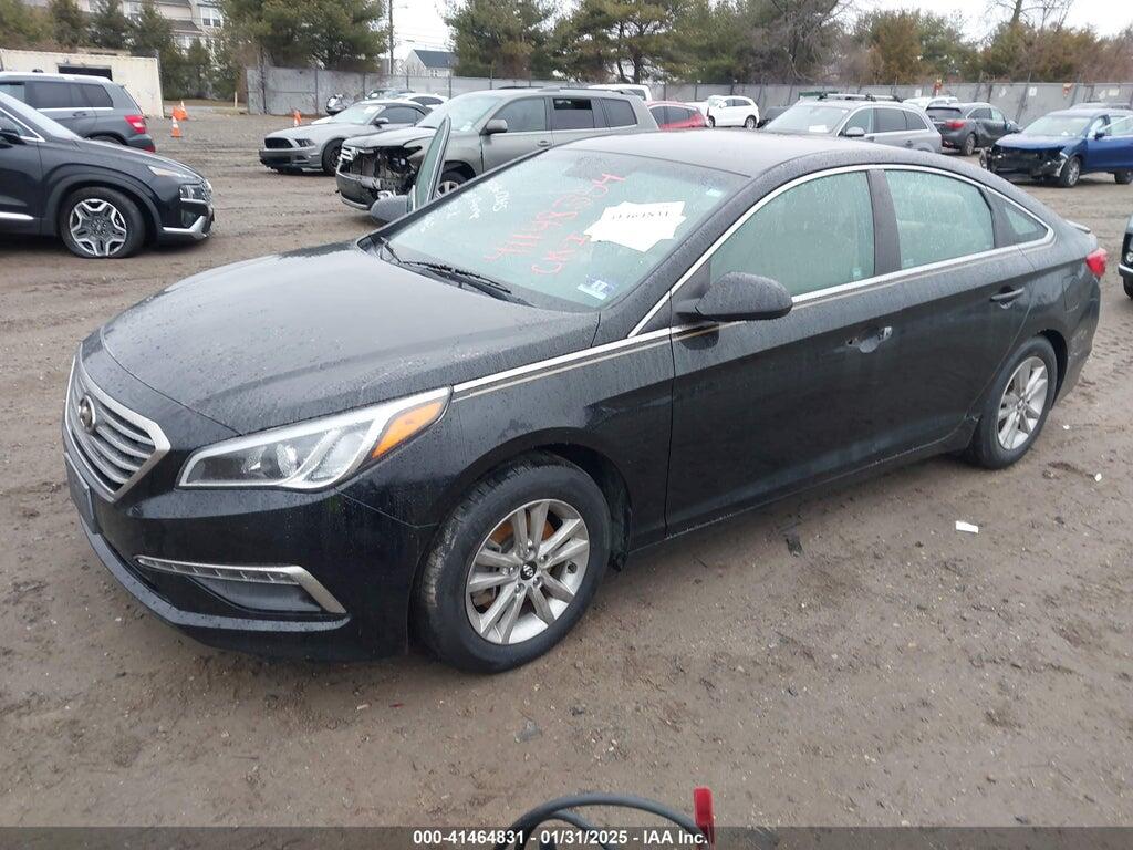 5NPE24AF9FH001590 2015 HYUNDAI SONATA photo no. 2