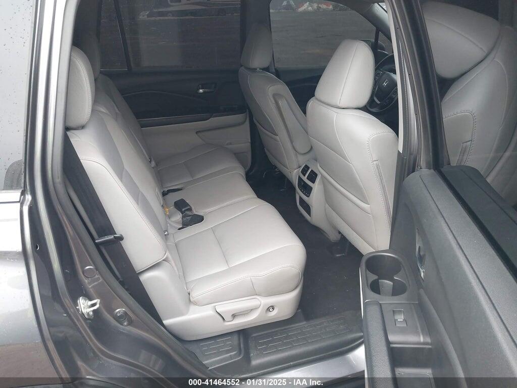 5FNYF6H76HB021504 2017 HONDA PILOT photo no. 8