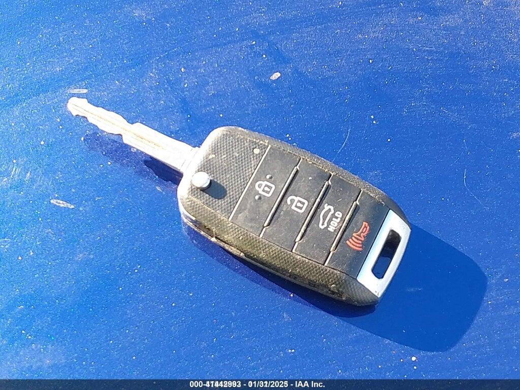 3KPFL4A73JE206989 2018 KIA FORTE photo no. 11