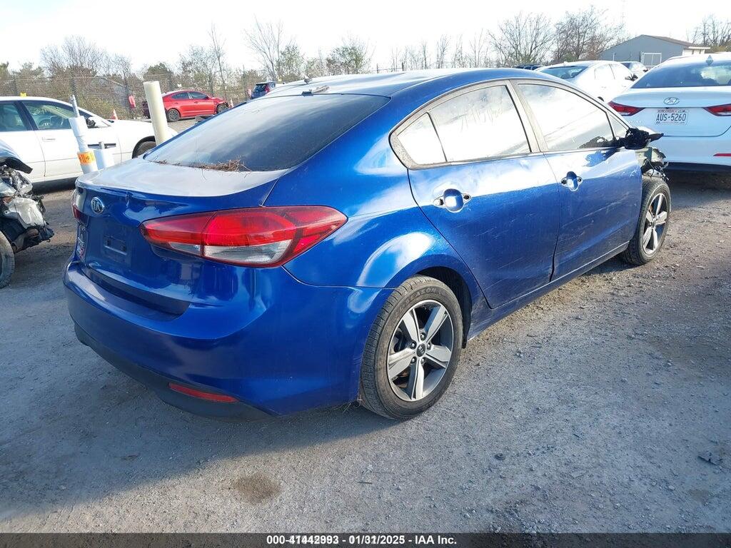 3KPFL4A73JE206989 2018 KIA FORTE photo no. 4