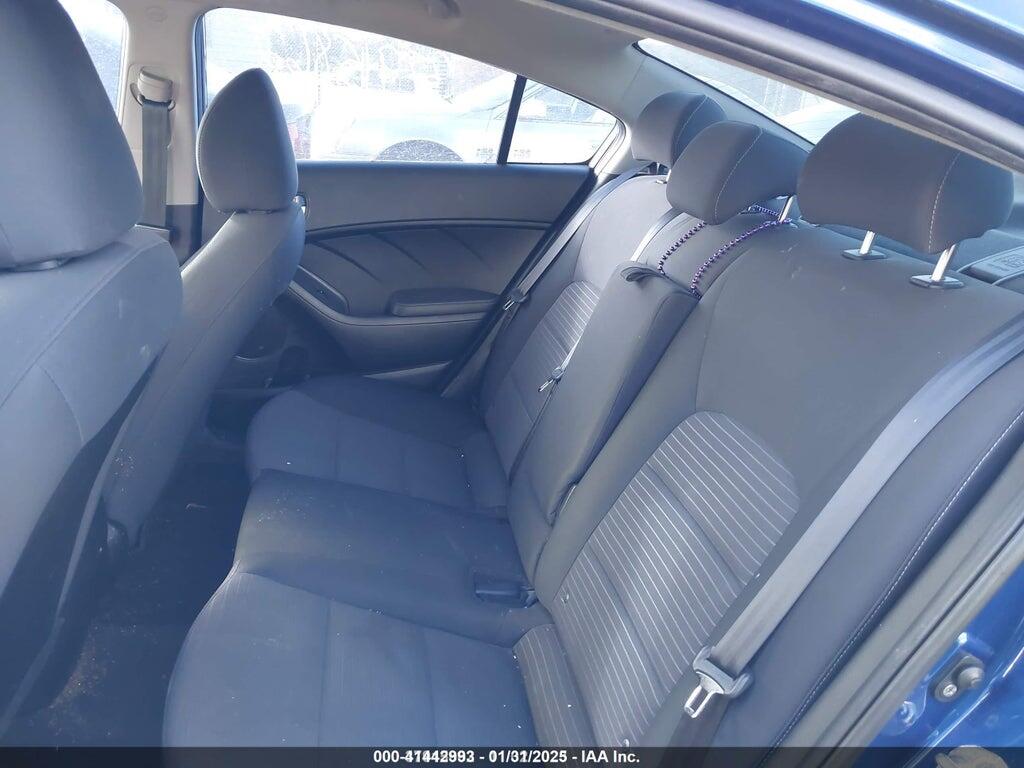 3KPFL4A73JE206989 2018 KIA FORTE photo no. 8