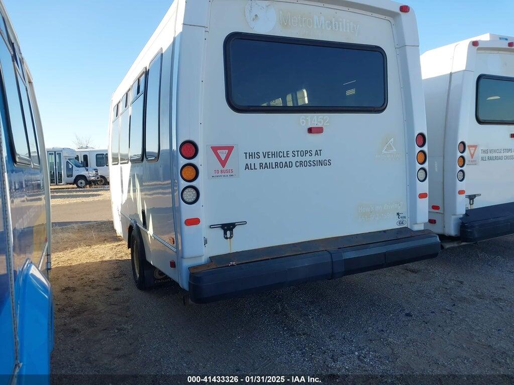 1FDFE4FSXGDC45303 2016 FORD E-450 CUTAWAY photo no. 3