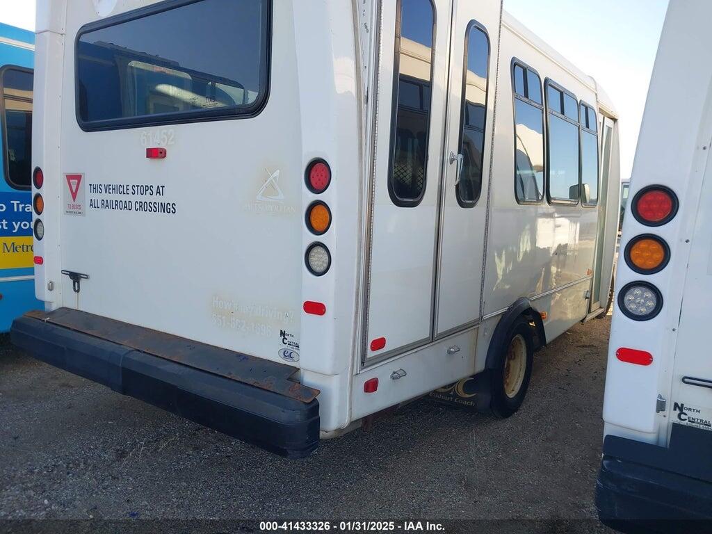 1FDFE4FSXGDC45303 2016 FORD E-450 CUTAWAY photo no. 4