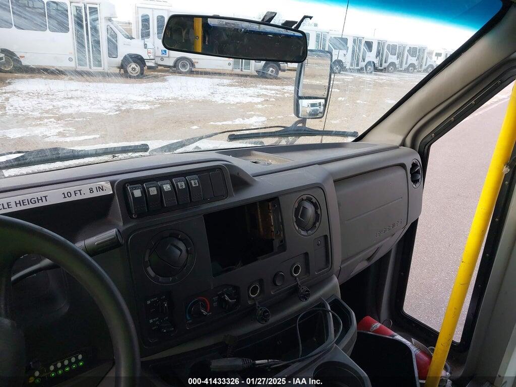 1FDFE4FSXGDC45303 2016 FORD E-450 CUTAWAY photo no. 6