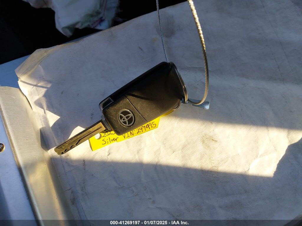 2T3H1RFV3PC247995 2023 TOYOTA RAV4 photo no. 11