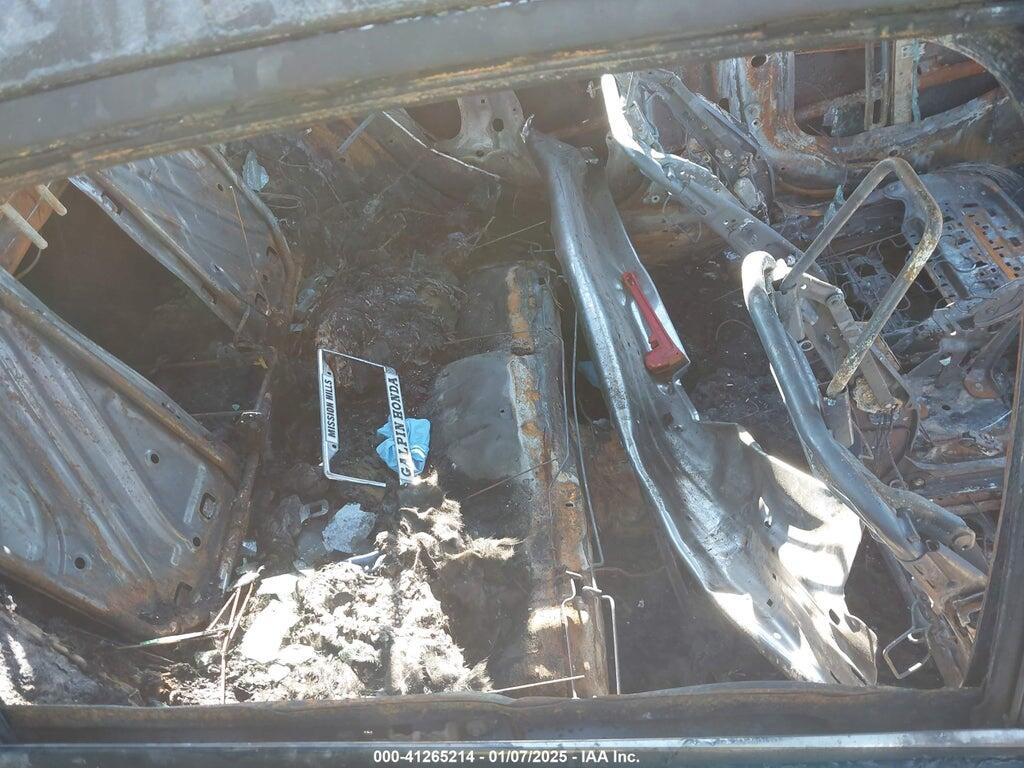 1HGCP2F66BA117936 2011 HONDA ACCORD photo no. 8
