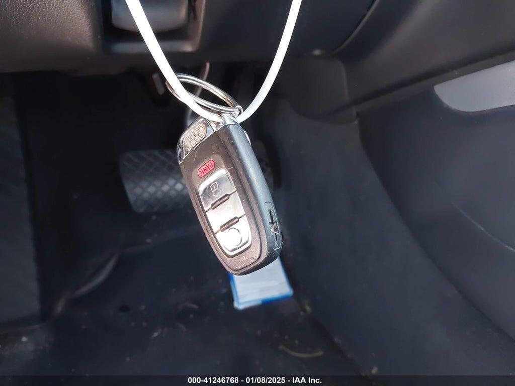 WAUEFAFL2CN018533 2012 AUDI A4 photo no. 11