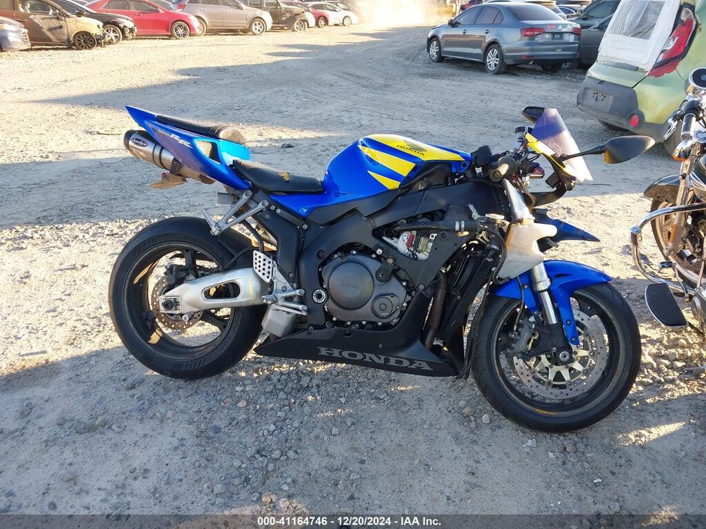 JH2SC57086M211622 2006 HONDA CBR1000 photo no. 12