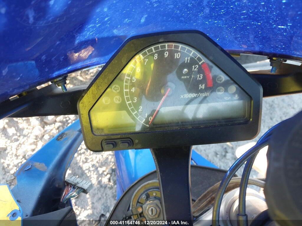 JH2SC57086M211622 2006 HONDA CBR1000 photo no. 7