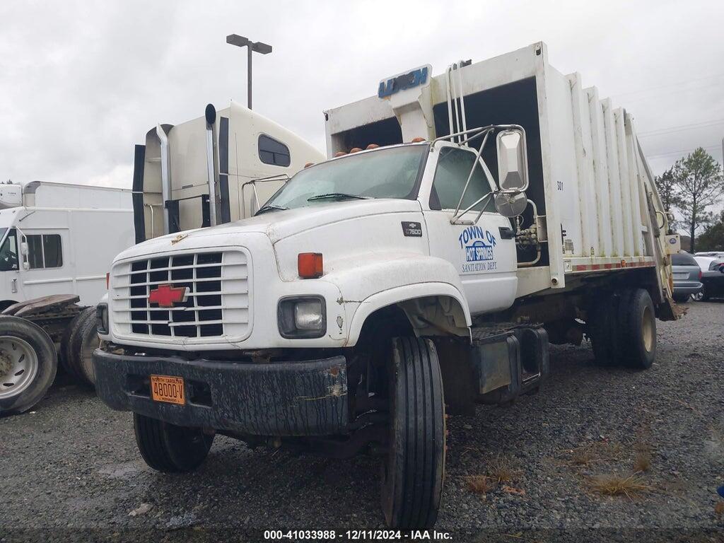 1GBM7H1C2WJ111645 1998 CHEVROLET C-SERIES photo no. 2