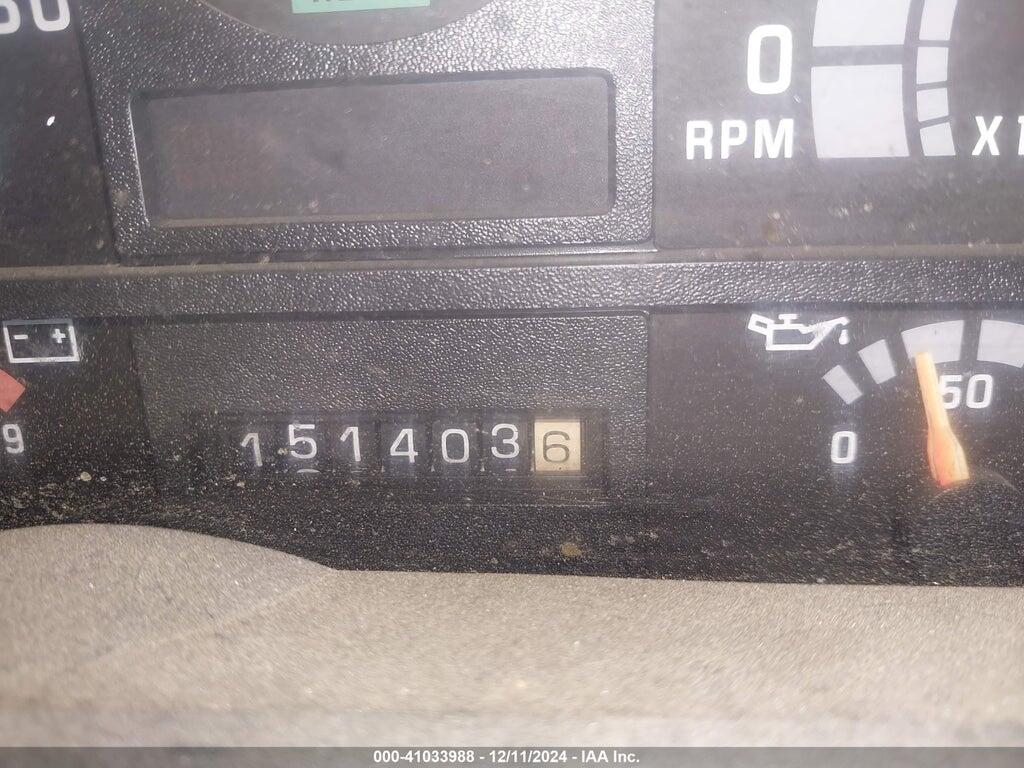 1GBM7H1C2WJ111645 1998 CHEVROLET C-SERIES photo no. 6