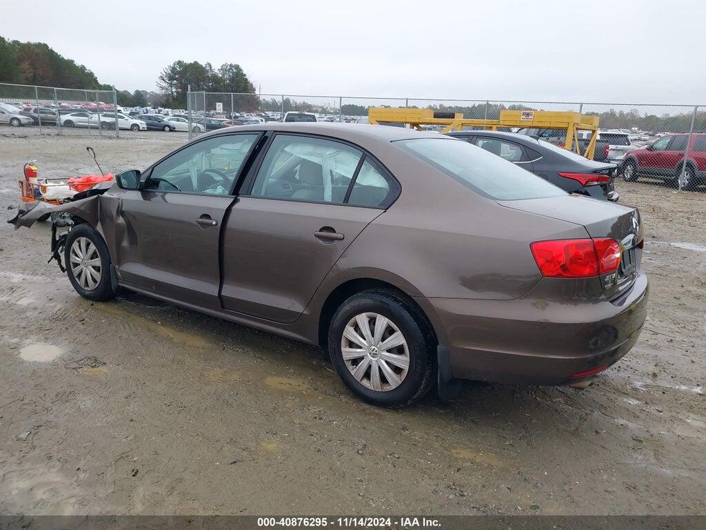 3VW2K7AJ6DM432014 2013 VOLKSWAGEN JETTA photo no. 3