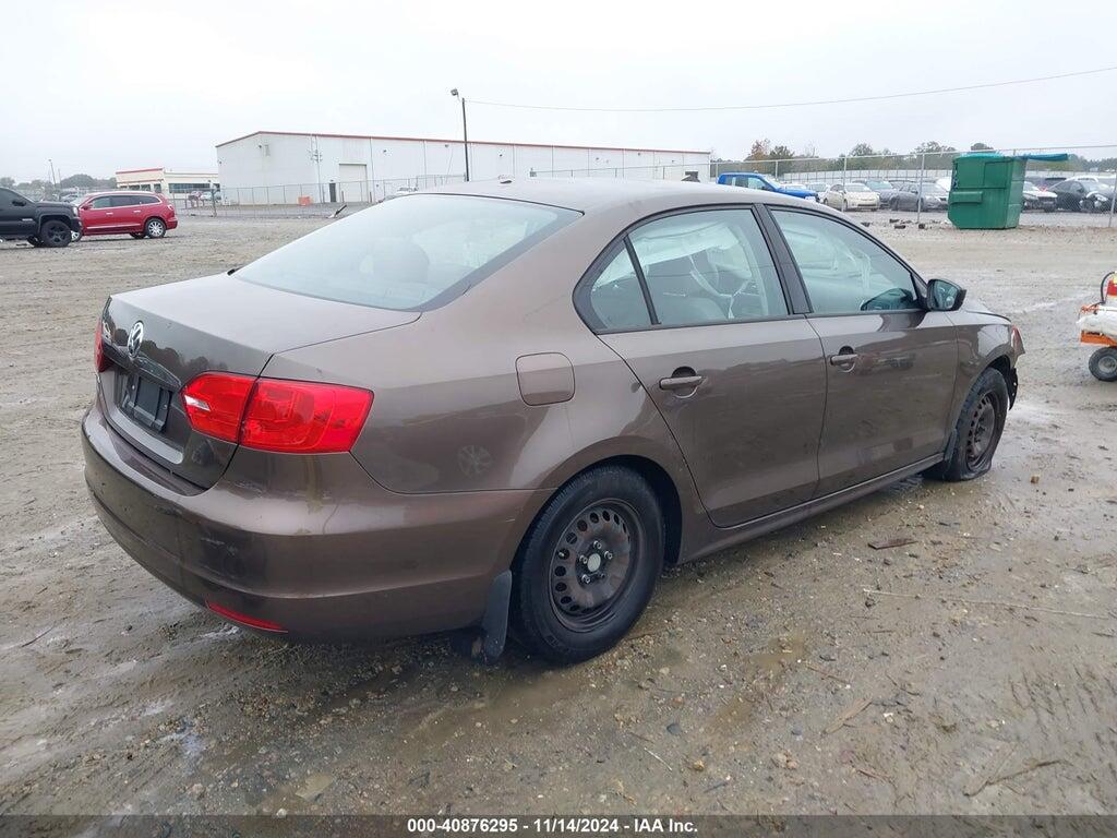 3VW2K7AJ6DM432014 2013 VOLKSWAGEN JETTA photo no. 4