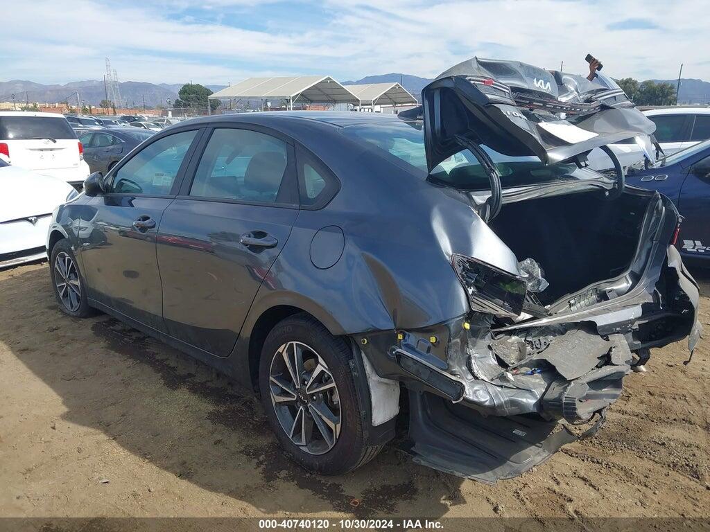 3KPF24AD7RE726178 2024 KIA FORTE photo no. 3