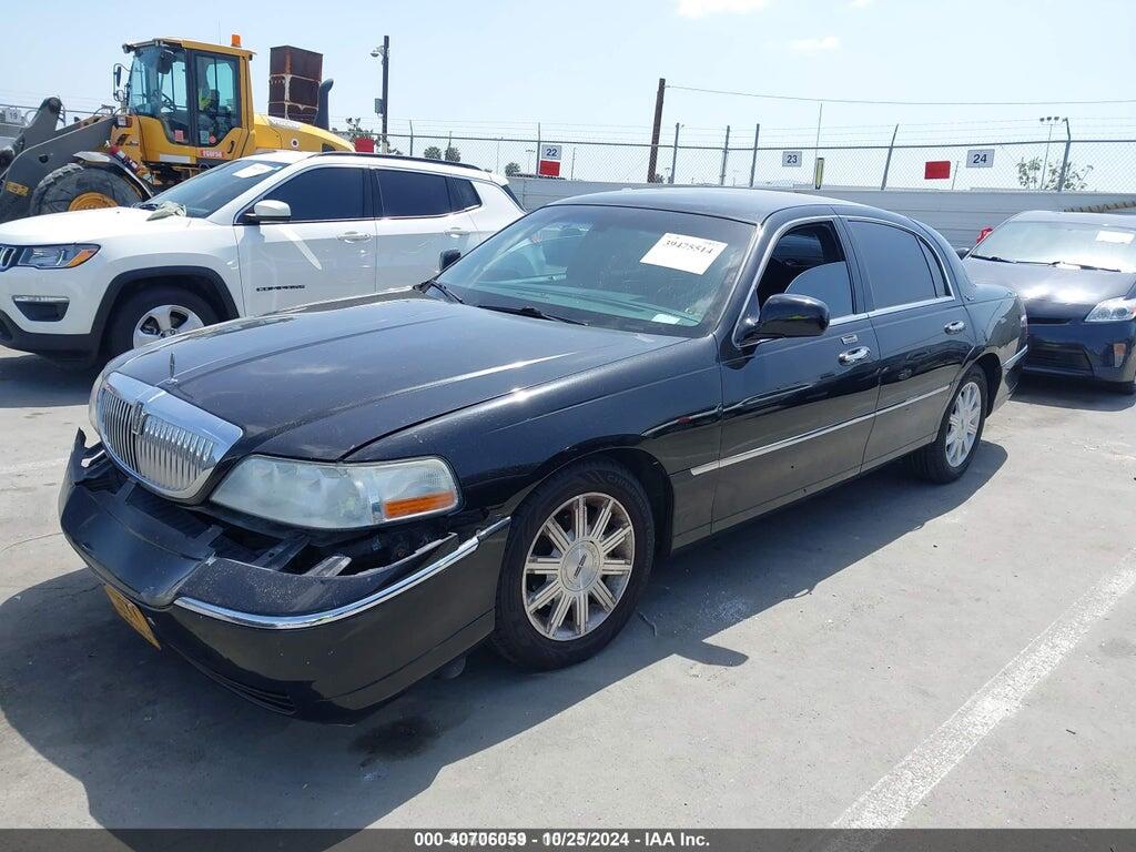 2LNBL8CV9BX750969 2011 LINCOLN TOWN CAR photo no. 2
