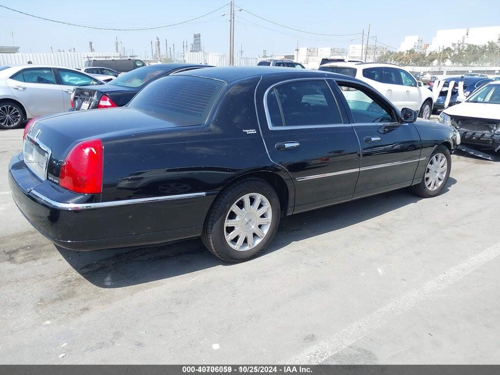 2LNBL8CV9BX750969 2011 LINCOLN TOWN CAR photo no. 4