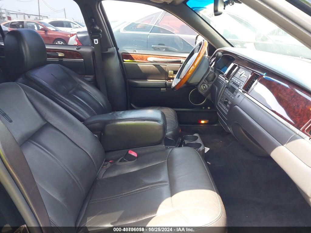 2LNBL8CV9BX750969 2011 LINCOLN TOWN CAR photo no. 5