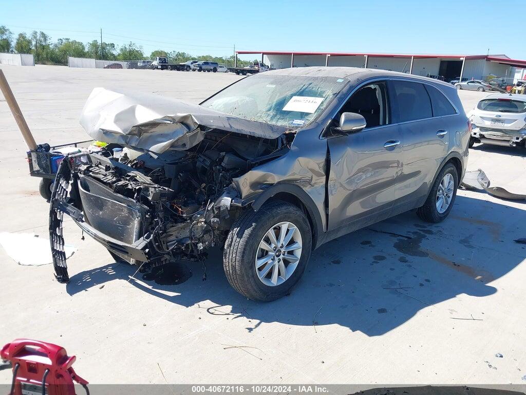 5XYPG4A30KG507083 2019 KIA SORENTO photo no. 2
