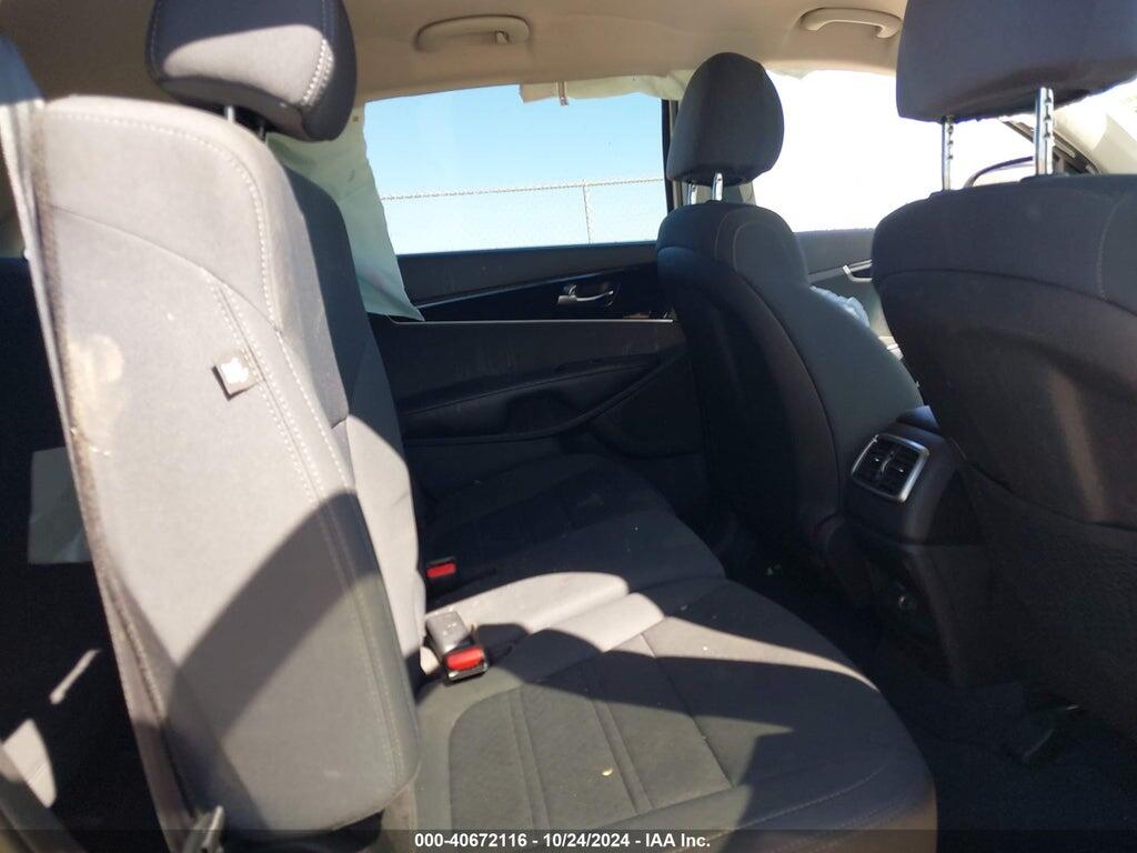 5XYPG4A30KG507083 2019 KIA SORENTO photo no. 8