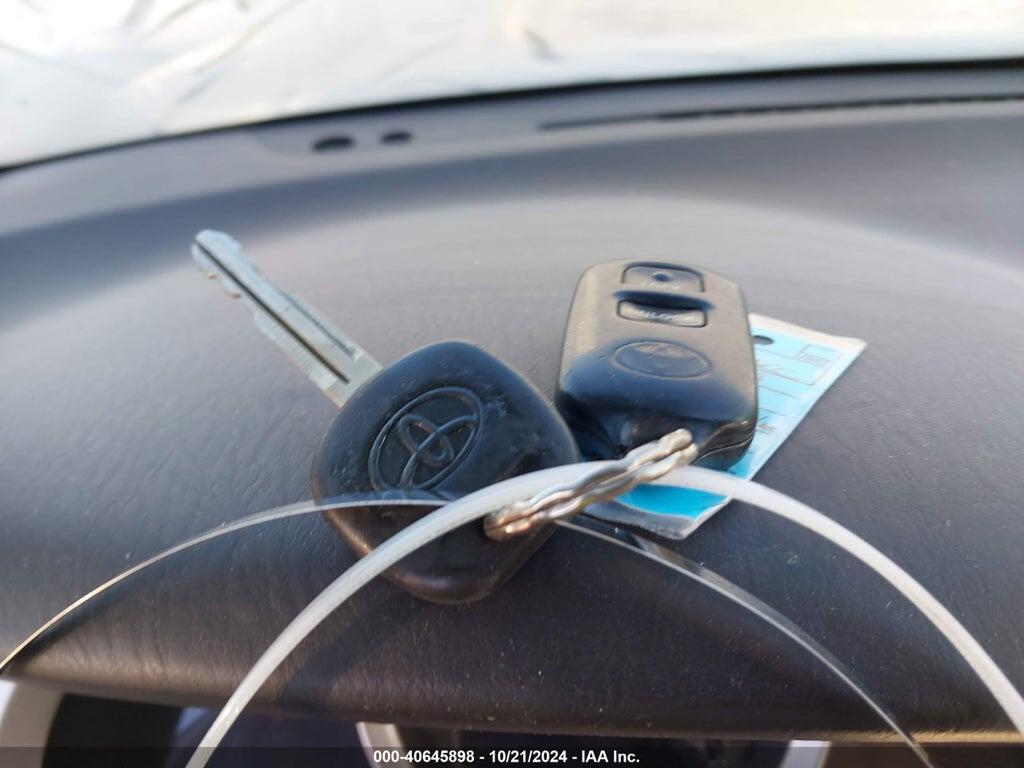 JTEGP21A940004210 2004 TOYOTA HIGHLANDER photo no. 11