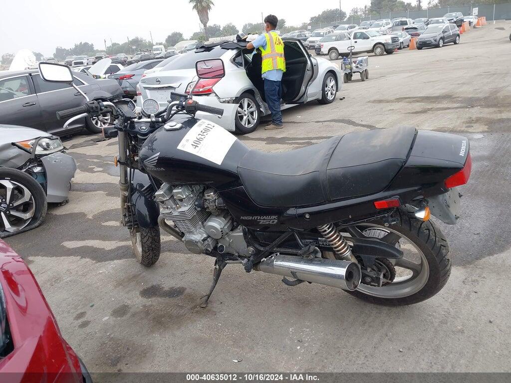 JH2RC3815SM300049 1995 HONDA CB750 photo no. 3