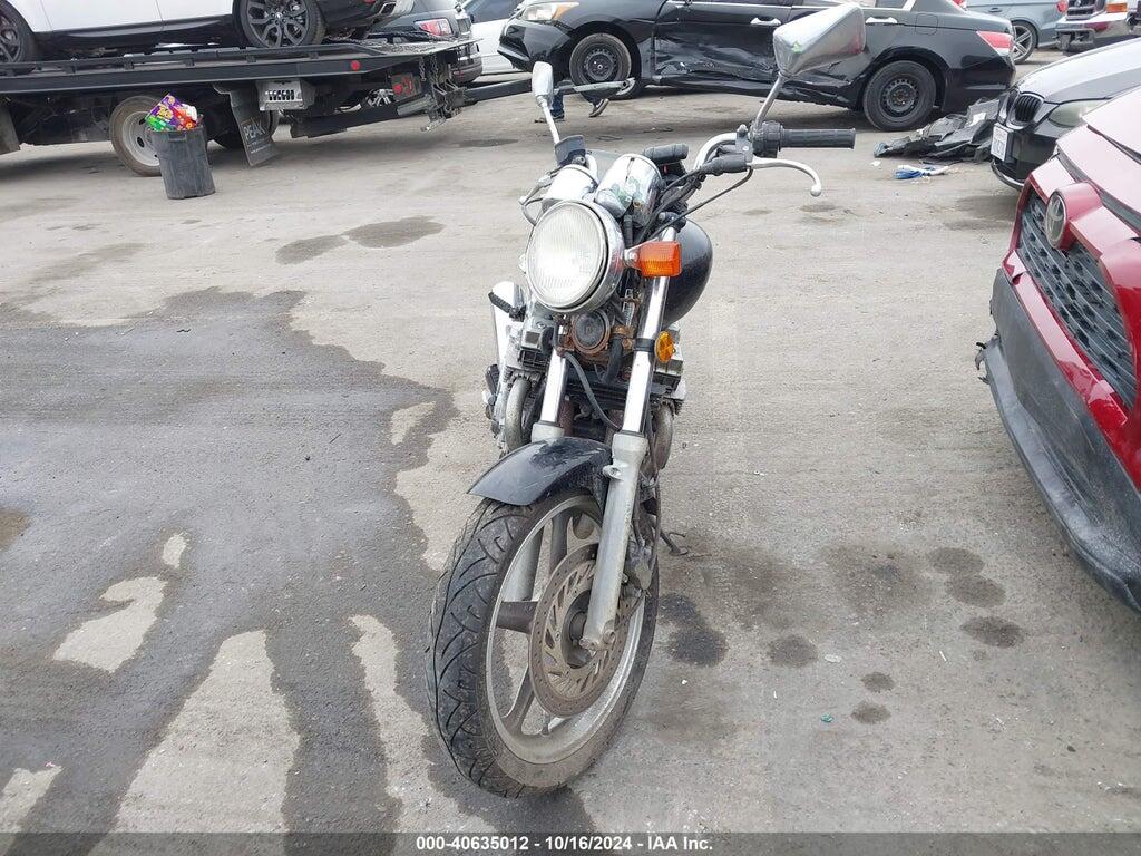 JH2RC3815SM300049 1995 HONDA CB750 photo no. 5