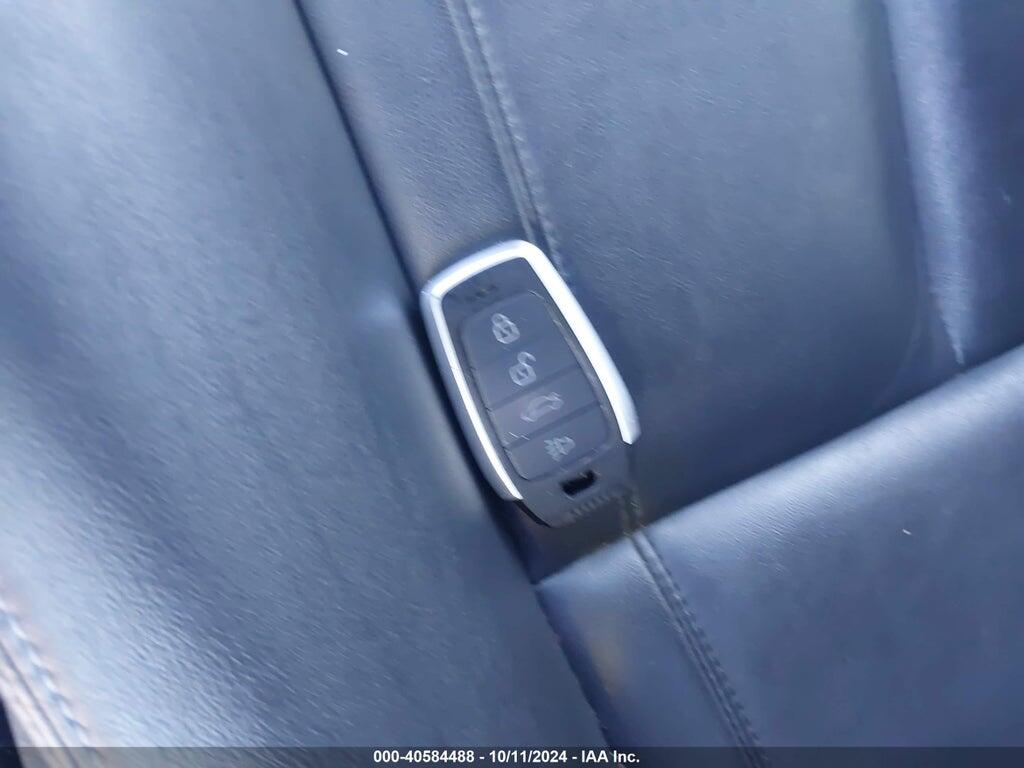 JN1EV7EL7HM553061 2017 INFINITI Q60 photo no. 11
