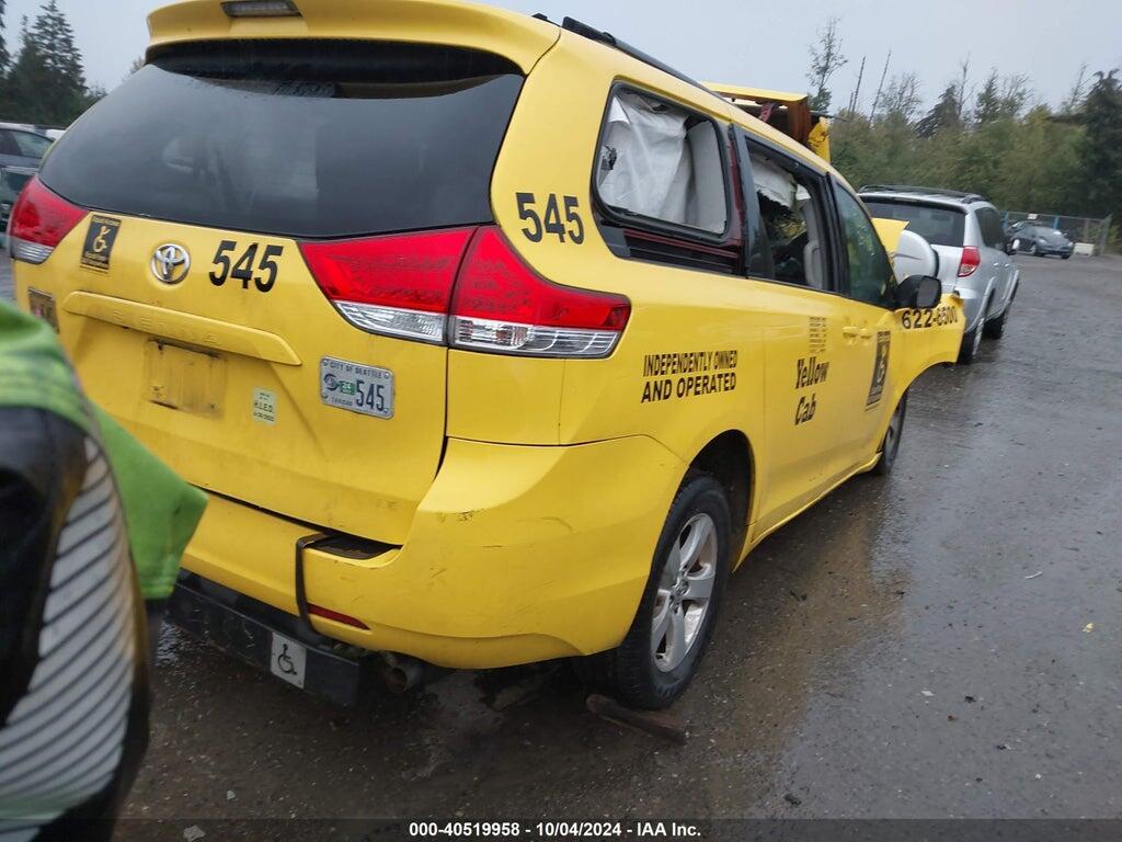 5TDKK3DCXDS335908 2013 TOYOTA SIENNA photo no. 4