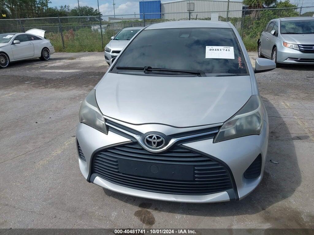 VNKKTUD35HA077360 2017 TOYOTA YARIS photo no. 6