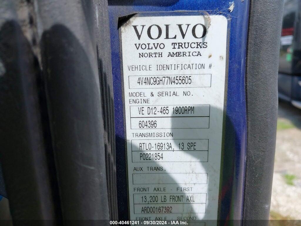 4V4NC9GH77N455605 2007 VOLVO VN photo no. 8