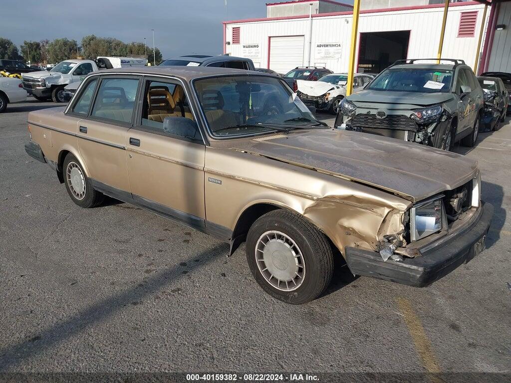 1990 VOLVO 240 YV1AA8846L1395981