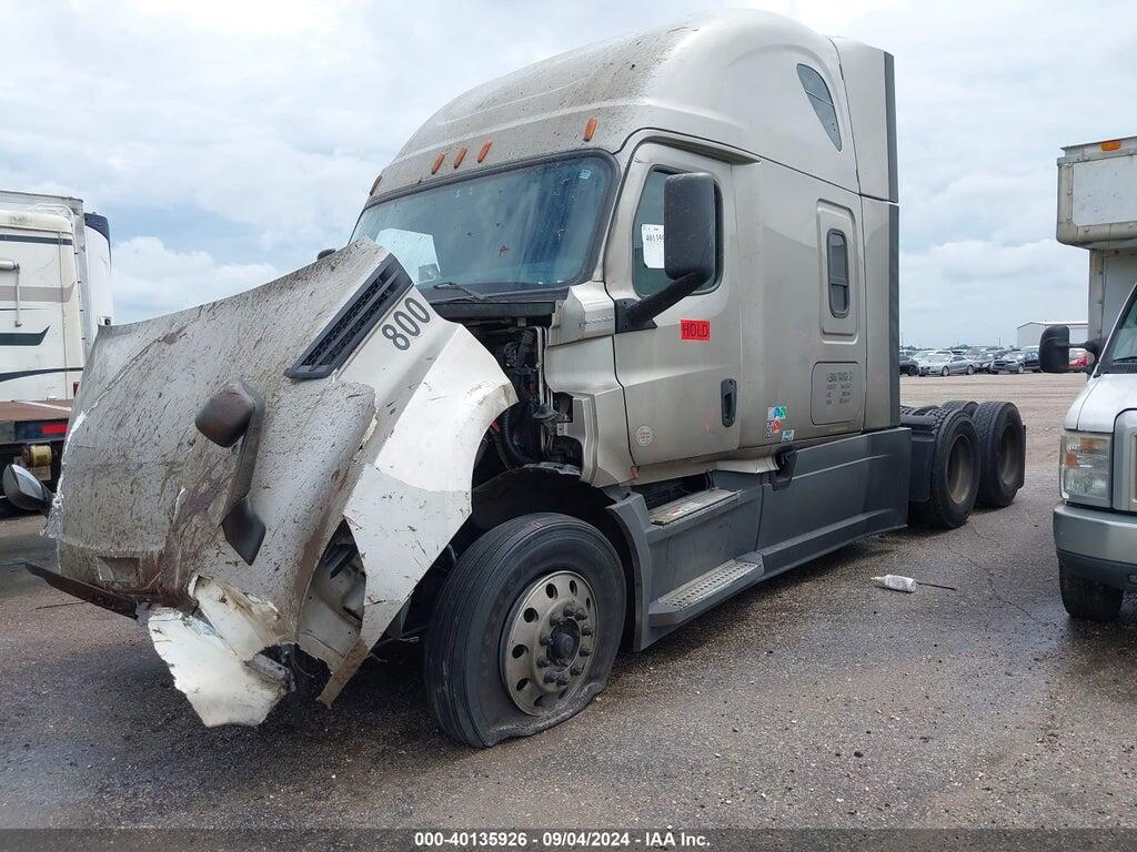 3AKJHHDR5JSJL8067 2018 FREIGHTLINER NEW CASCADIA 126 photo no. 2