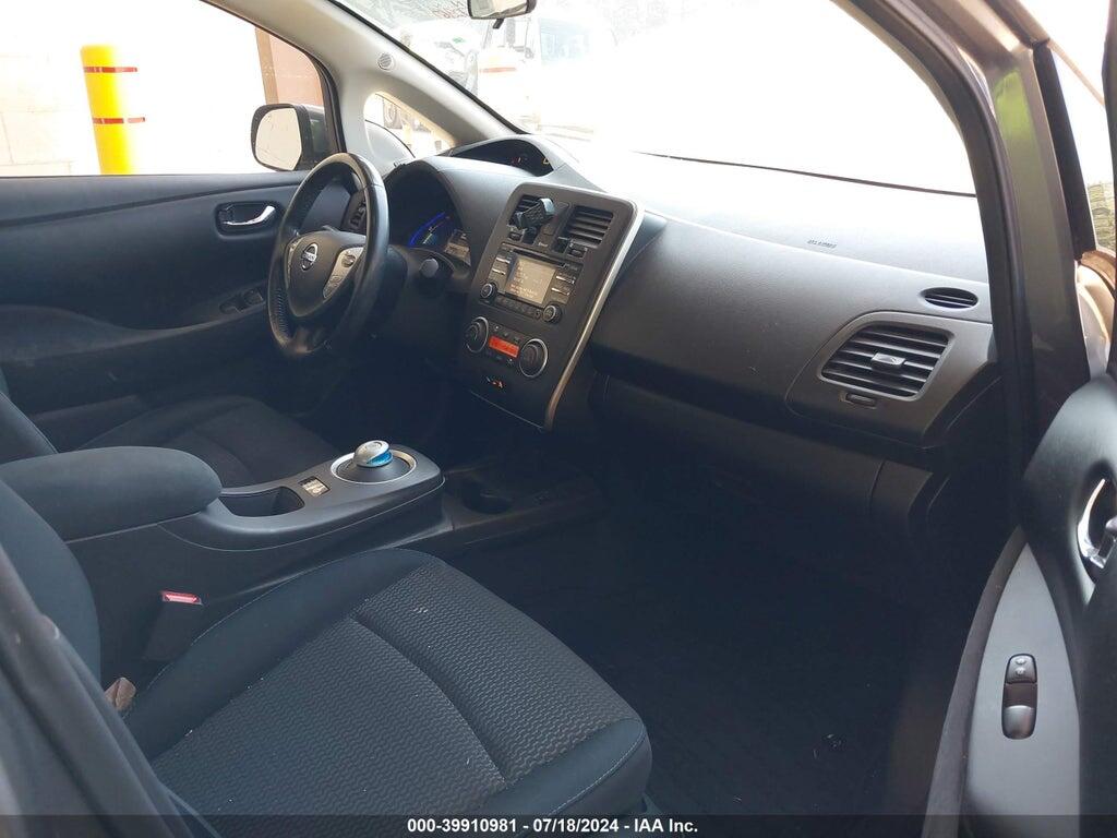 1N4AZ0CP2FC303684 2015 NISSAN LEAF photo no. 5