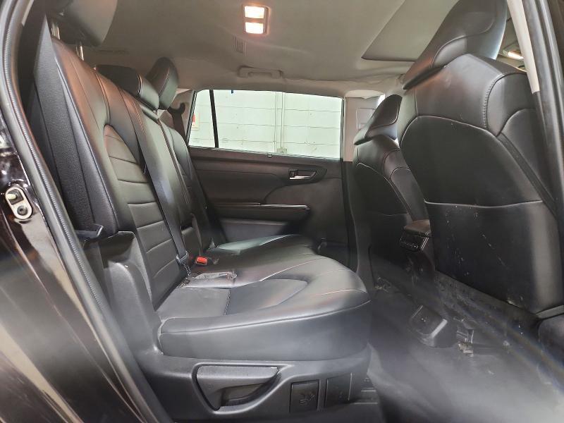 2022 TOYOTA HIGHLANDER XLE — Фото 11 из 14