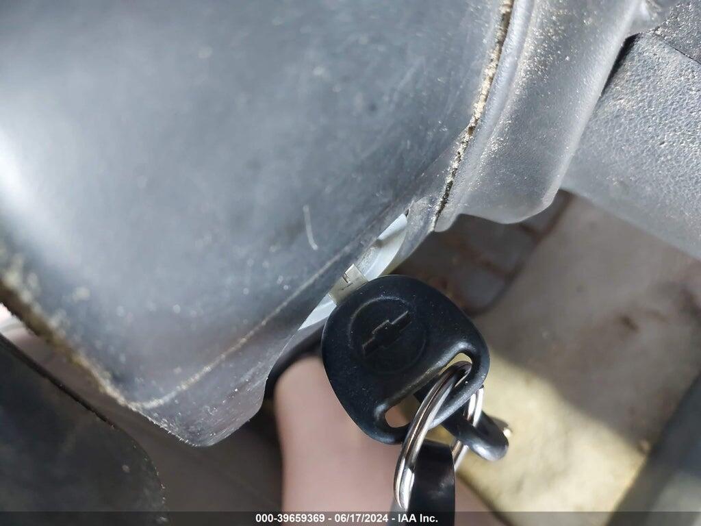 1GCDT136958110388 2005 CHEVROLET COLORADO photo no. 11