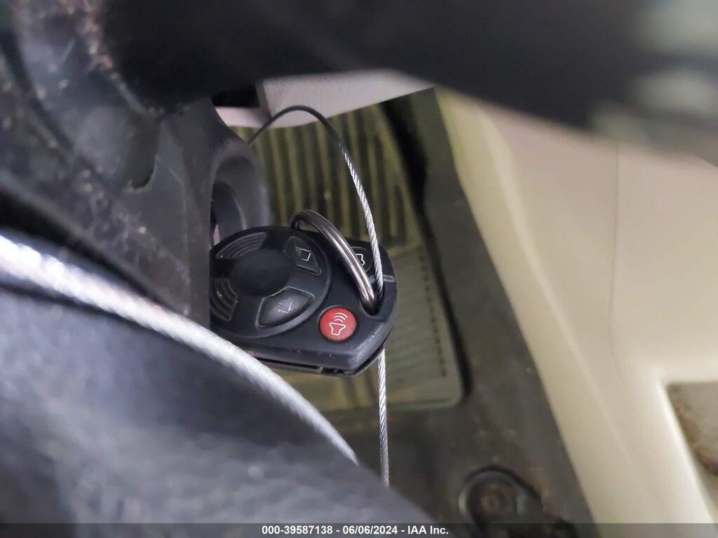 1FAHP3F20CL195809 2012 FORD FOCUS photo no. 11
