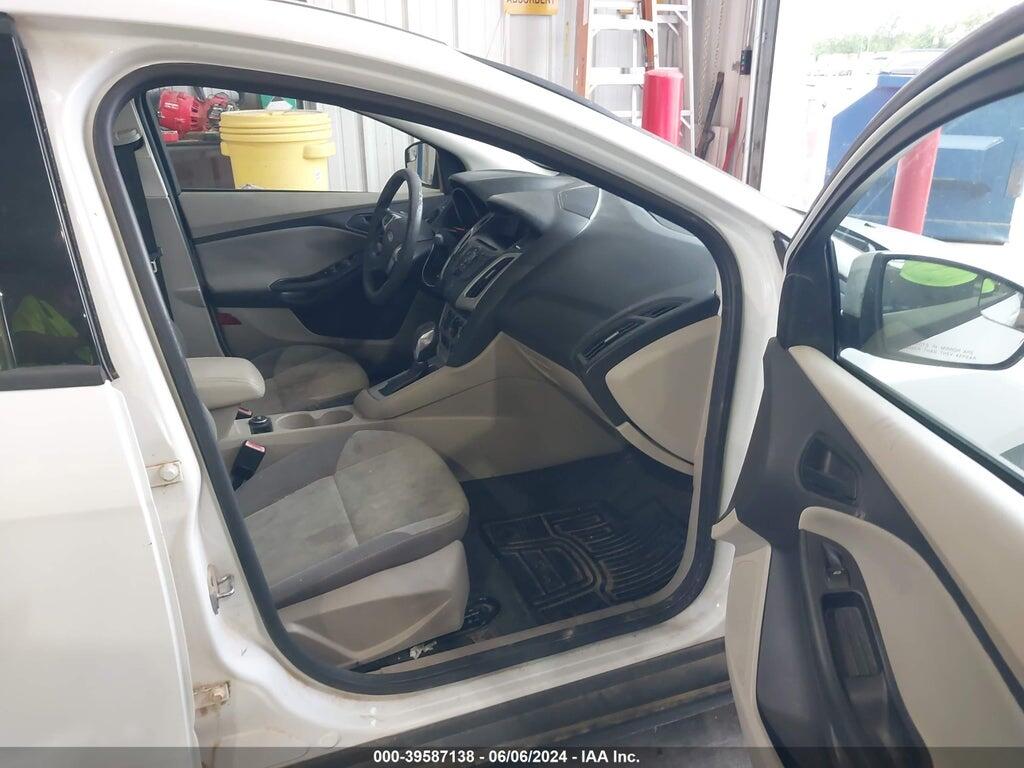 1FAHP3F20CL195809 2012 FORD FOCUS photo no. 5