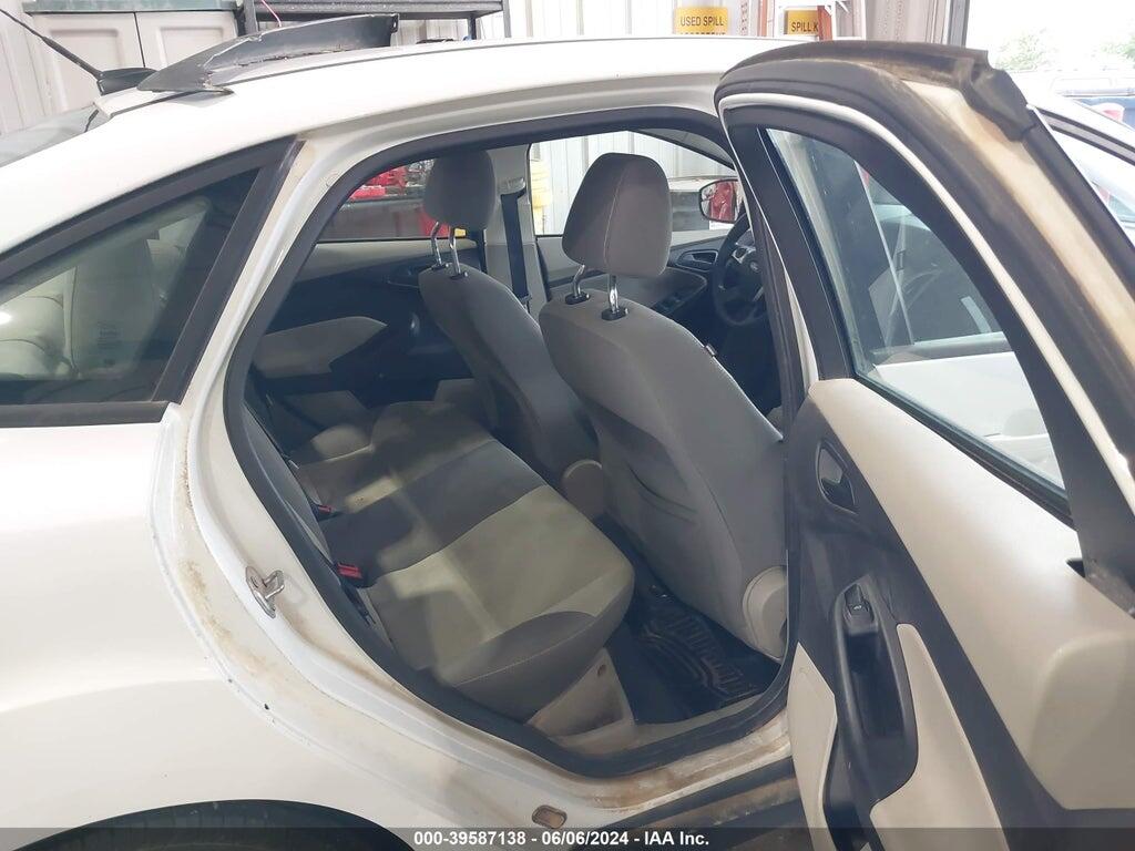 1FAHP3F20CL195809 2012 FORD FOCUS photo no. 8