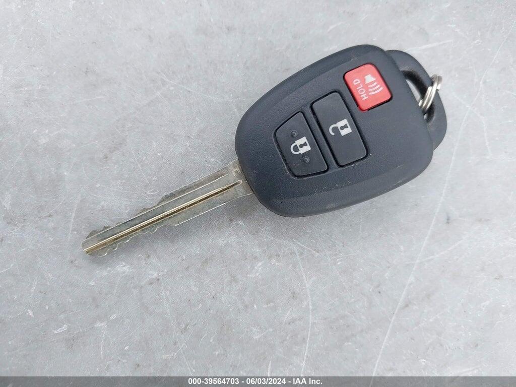 JTMBFREV0HJ146615 2017 TOYOTA RAV4 photo no. 11