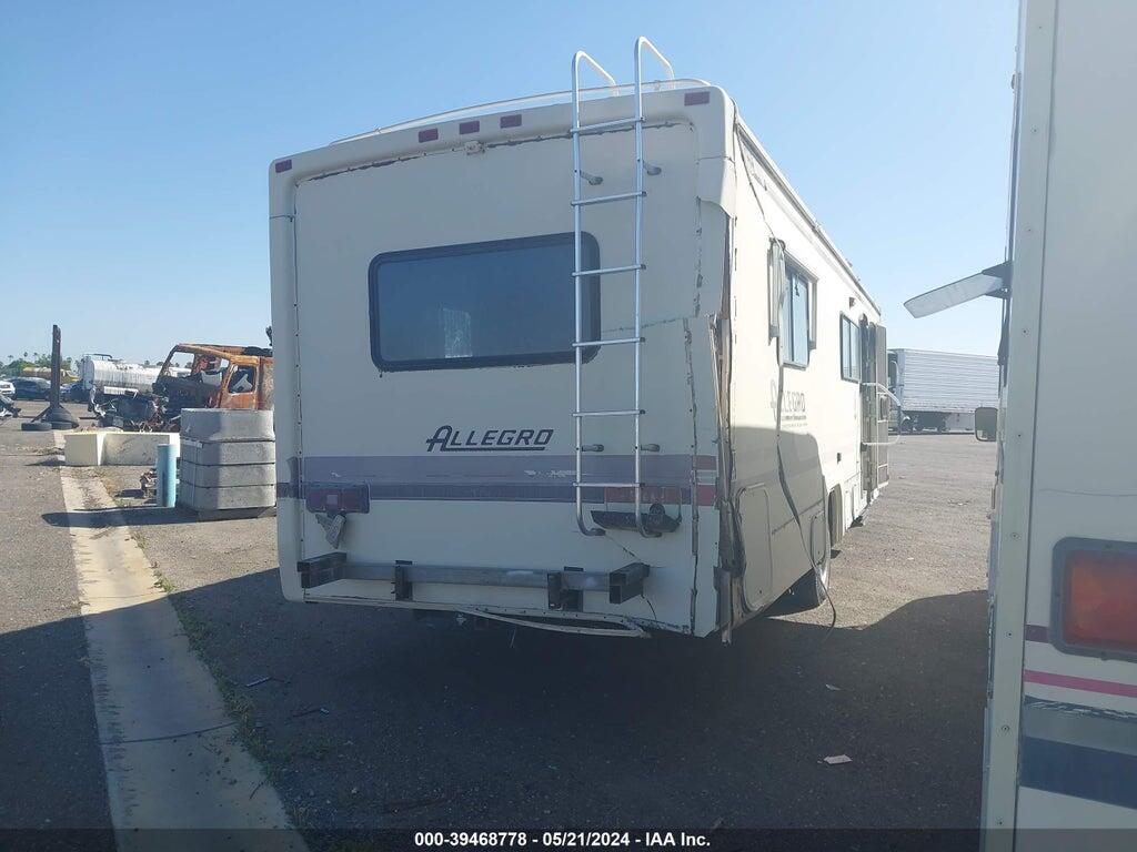3FCLF53G5SJA03818 1995 ALLEGRO F530 photo no. 4
