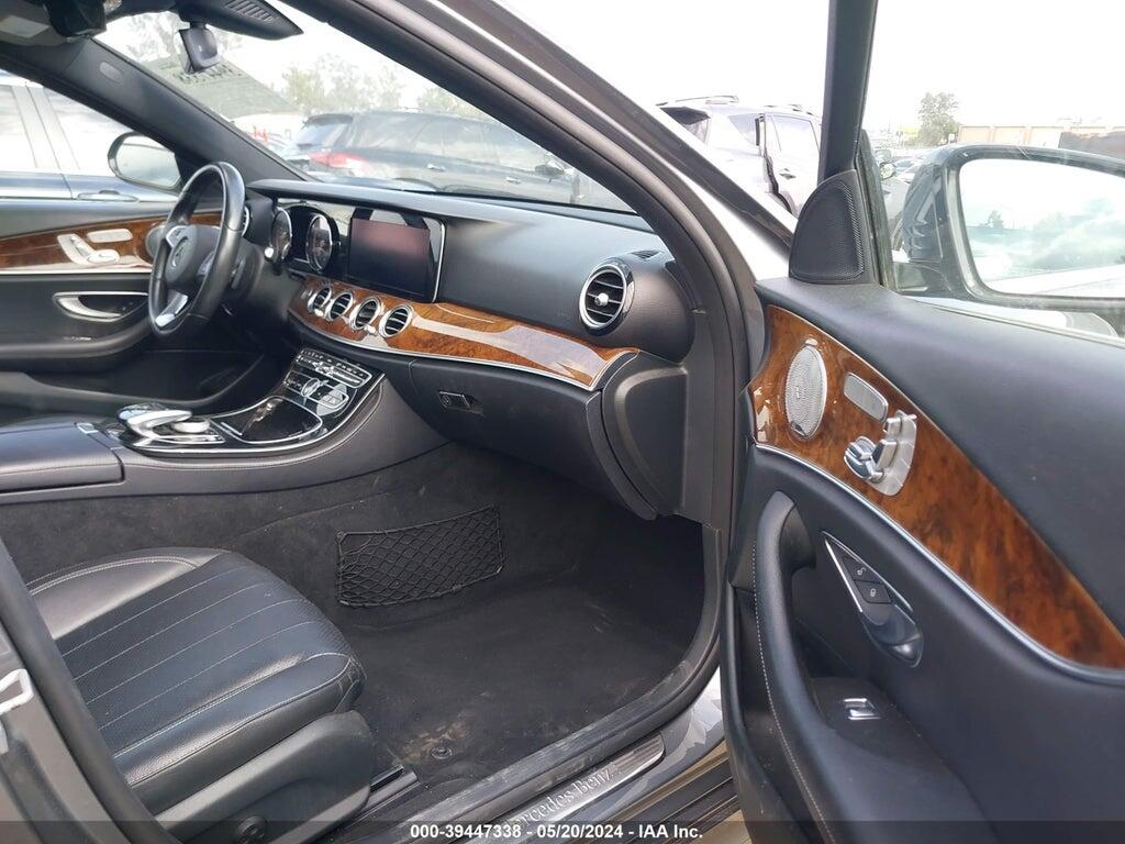 WDDZF4JB1HA016152 2017 MERCEDES-BENZ E 300 photo no. 5