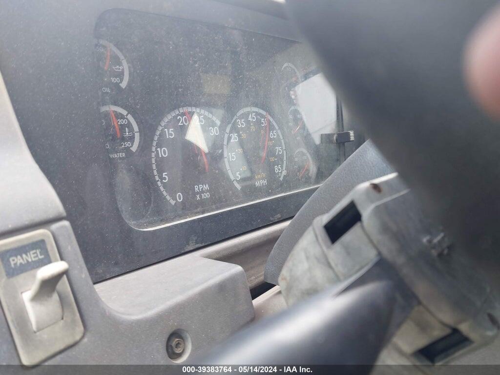 2FWBCHDJ57AZ22411 2007 STERLING TRUCK ACTERRA photo no. 5