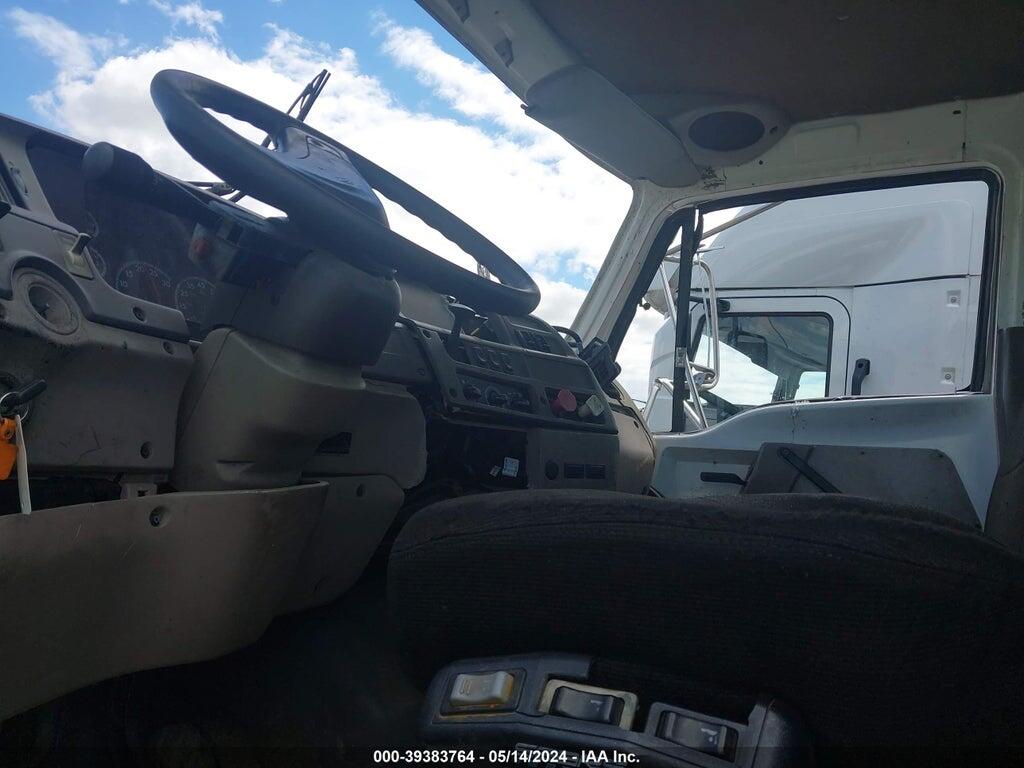 2FWBCHDJ57AZ22411 2007 STERLING TRUCK ACTERRA photo no. 6