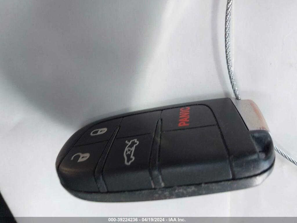1C3CCCAG7GN170133 2016 CHRYSLER 200 photo no. 11