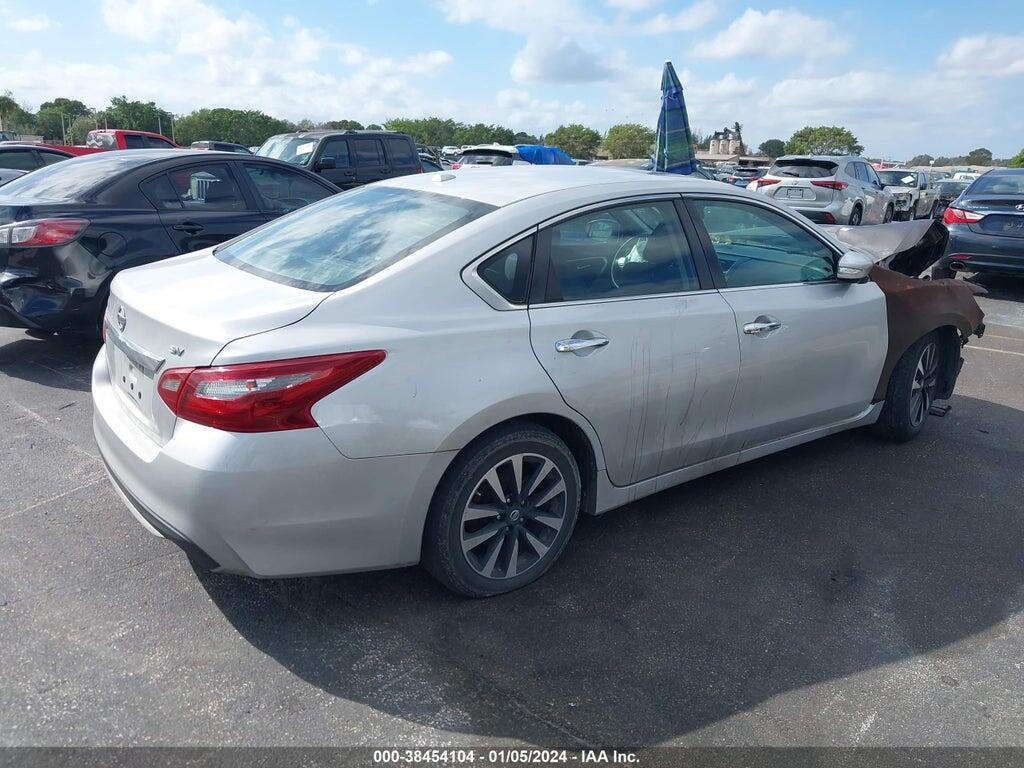 1N4AL3AP3JC175048 2018 NISSAN ALTIMA photo no. 4