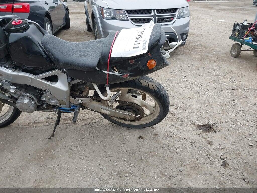 JYA3HHE07PA056594 1993 YAMAHA FZR600 photo no. 3