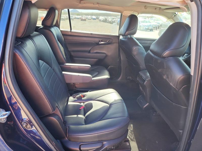 2022 TOYOTA HIGHLANDER XLE — Фото 10 из 12