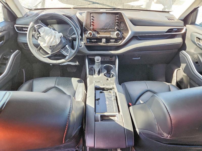 2022 TOYOTA HIGHLANDER XLE — Фото 8 из 12