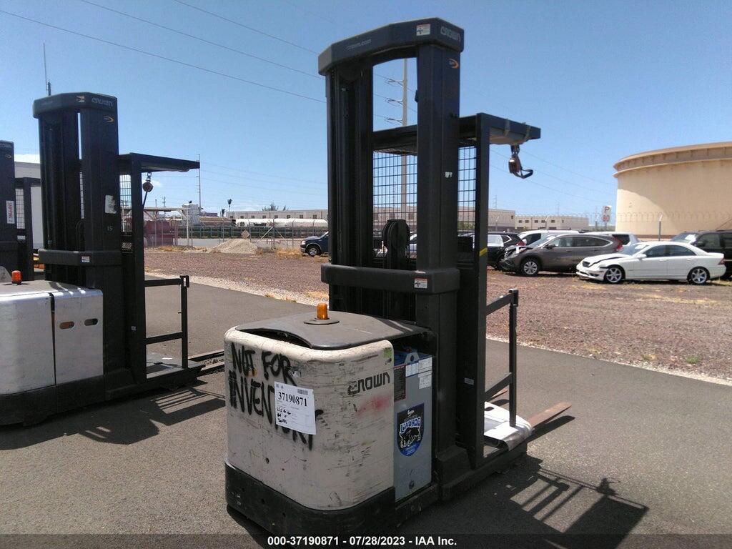0000000001A454407 2013 CROWN SP3520-30 FORKLIFT photo no. 2